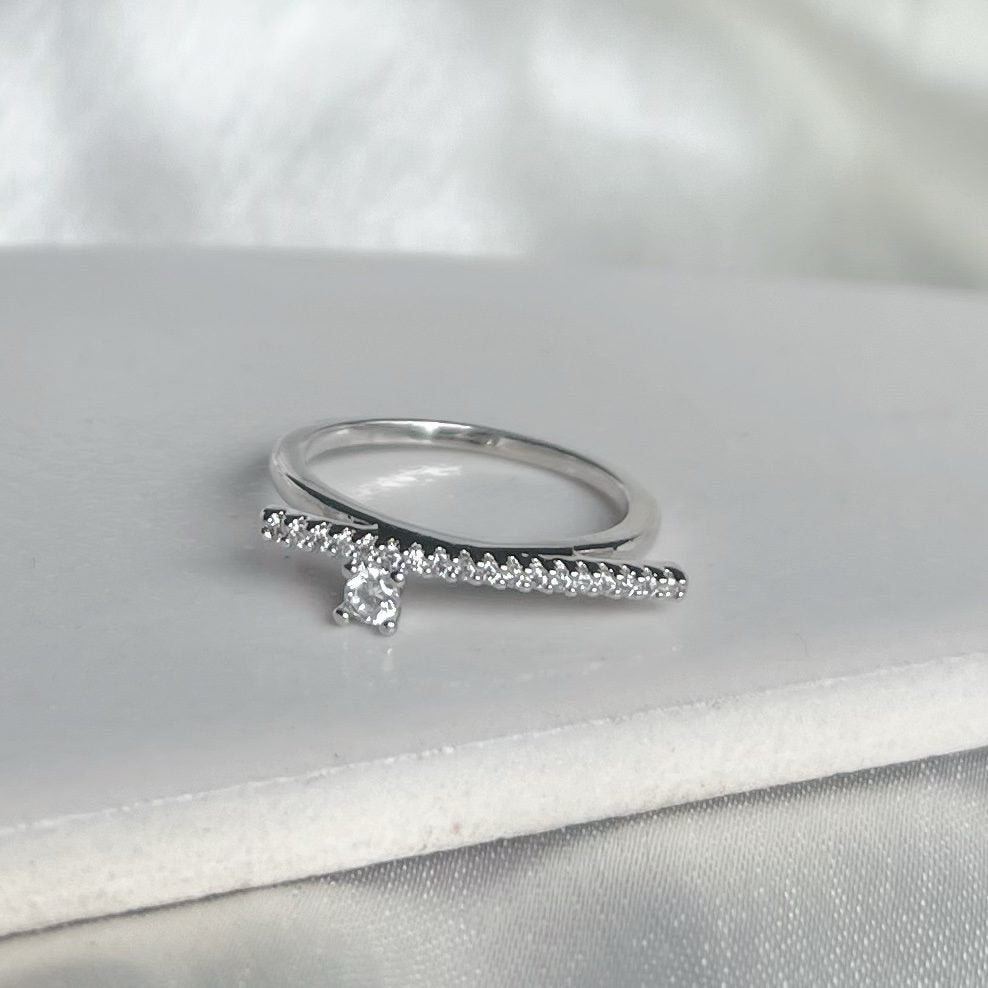 Silver Dot Dash Ring