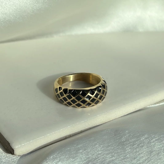 Black Criss Cross Ring