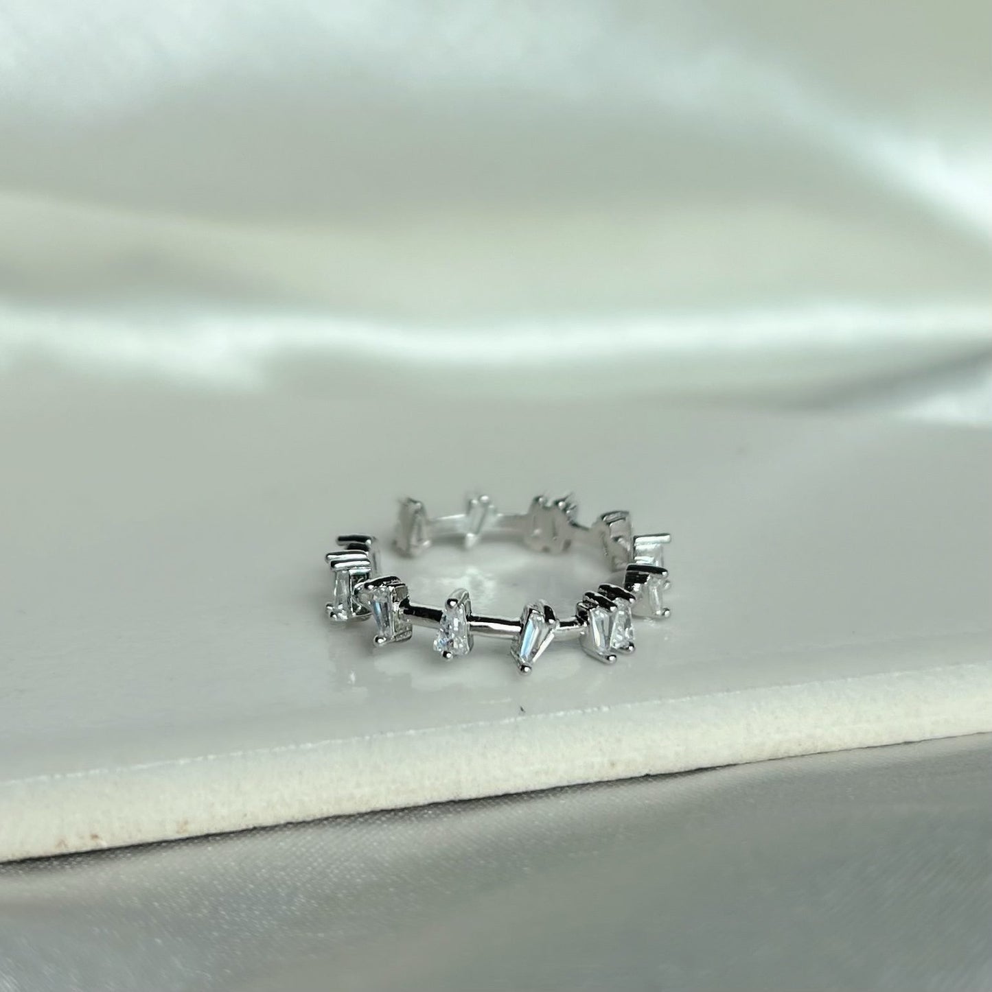 Edra Silver Ring
