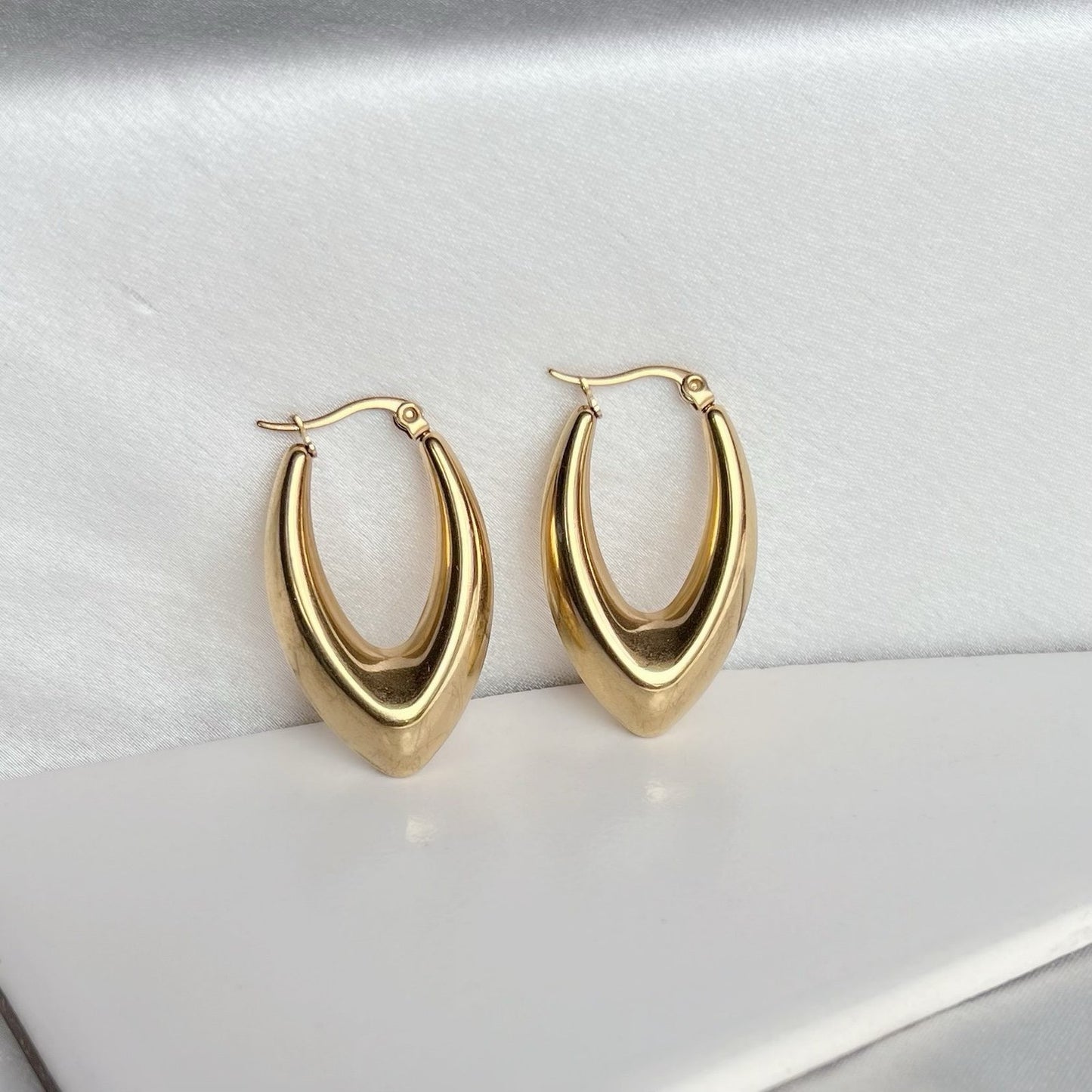 Willow Hoops