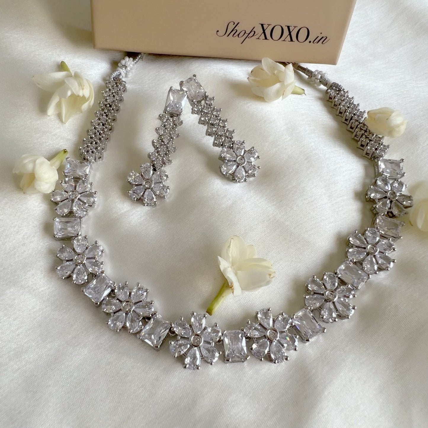 Sitara White Set