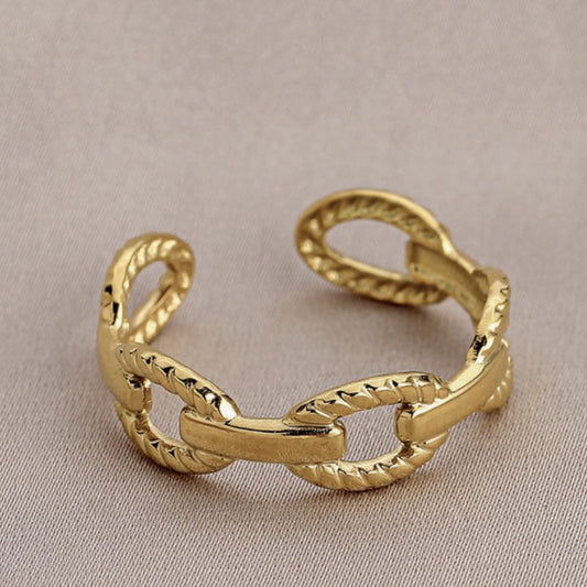 Gold Link Ring