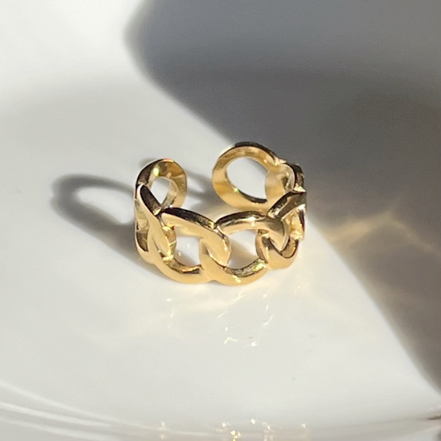 Myra Gold Ring