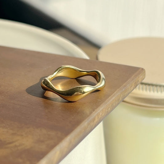 Fluid Gold Ring