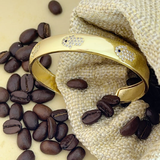 Zoya Hamsa Cuff