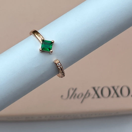 Minimal Emerald Ring