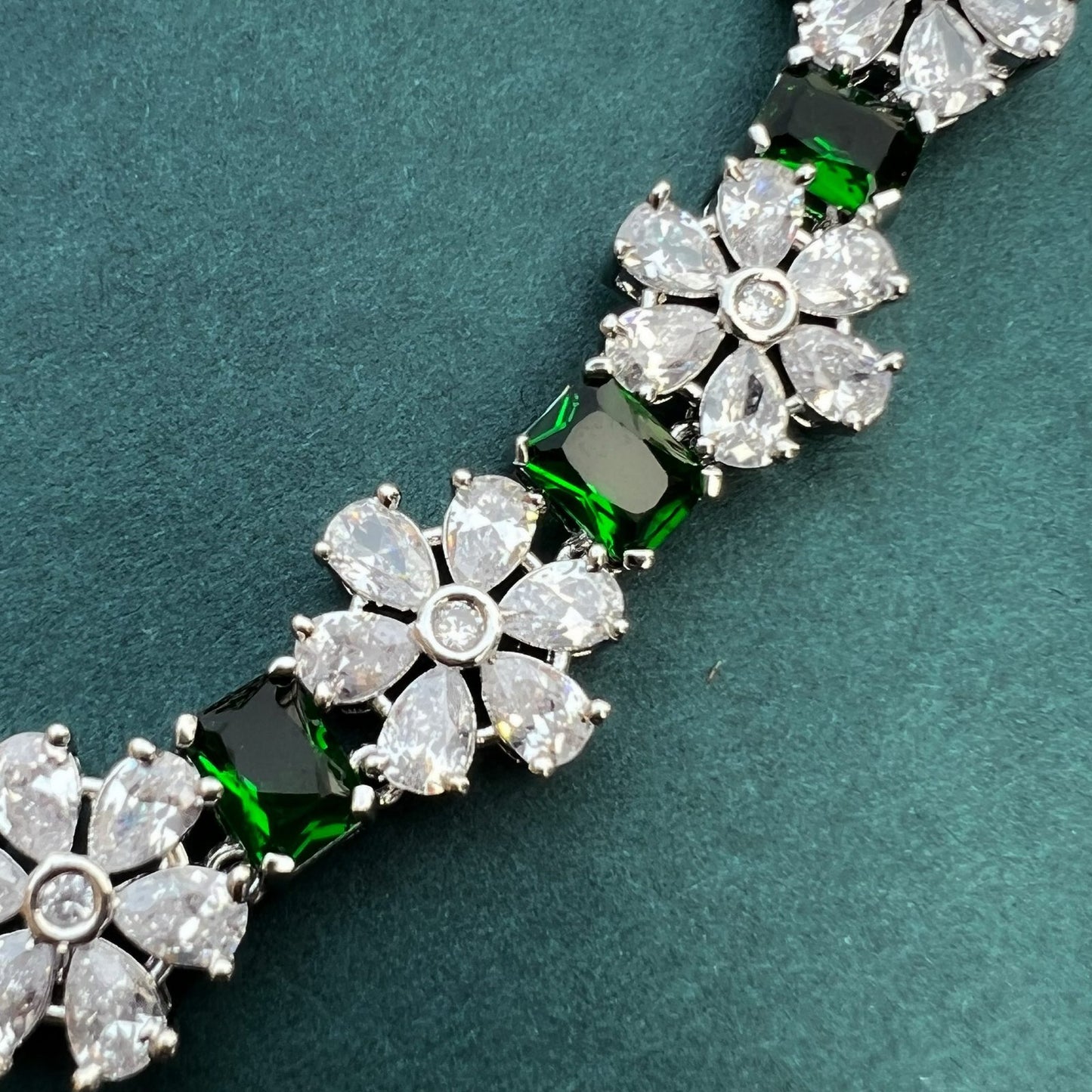 Sitara Green Set