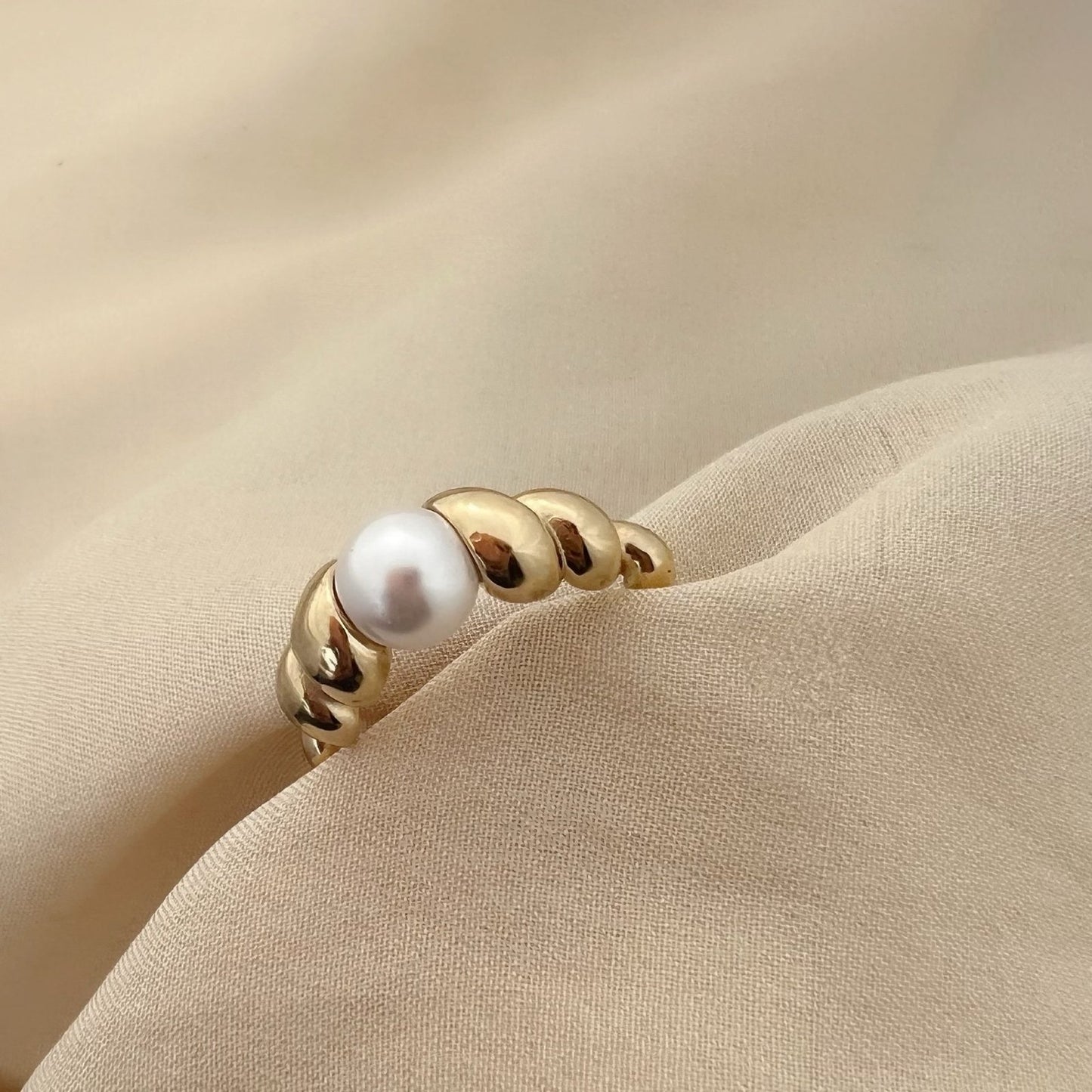 Vintage Pearl Ring
