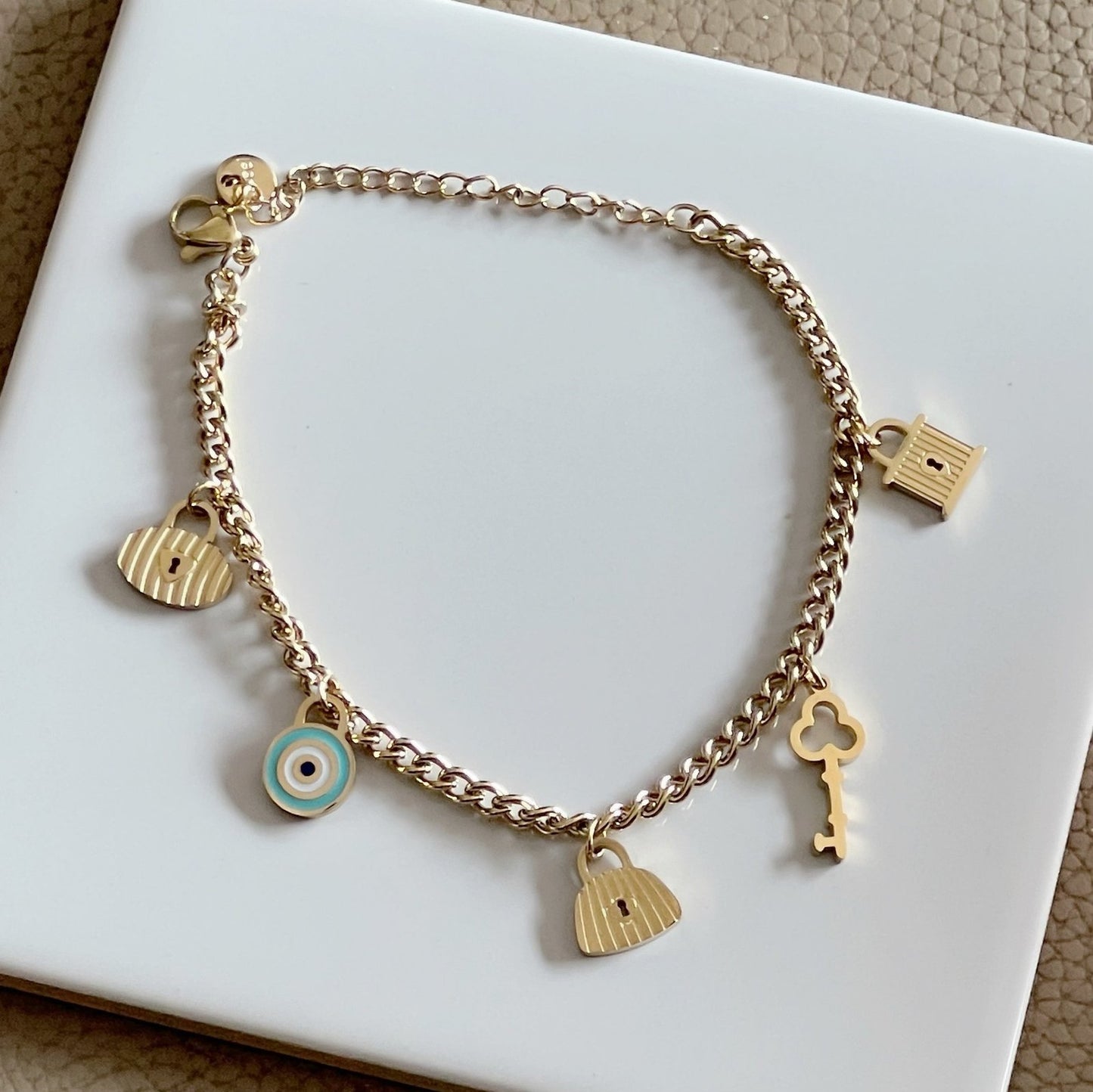 Sweetheart Trinket Bracelet