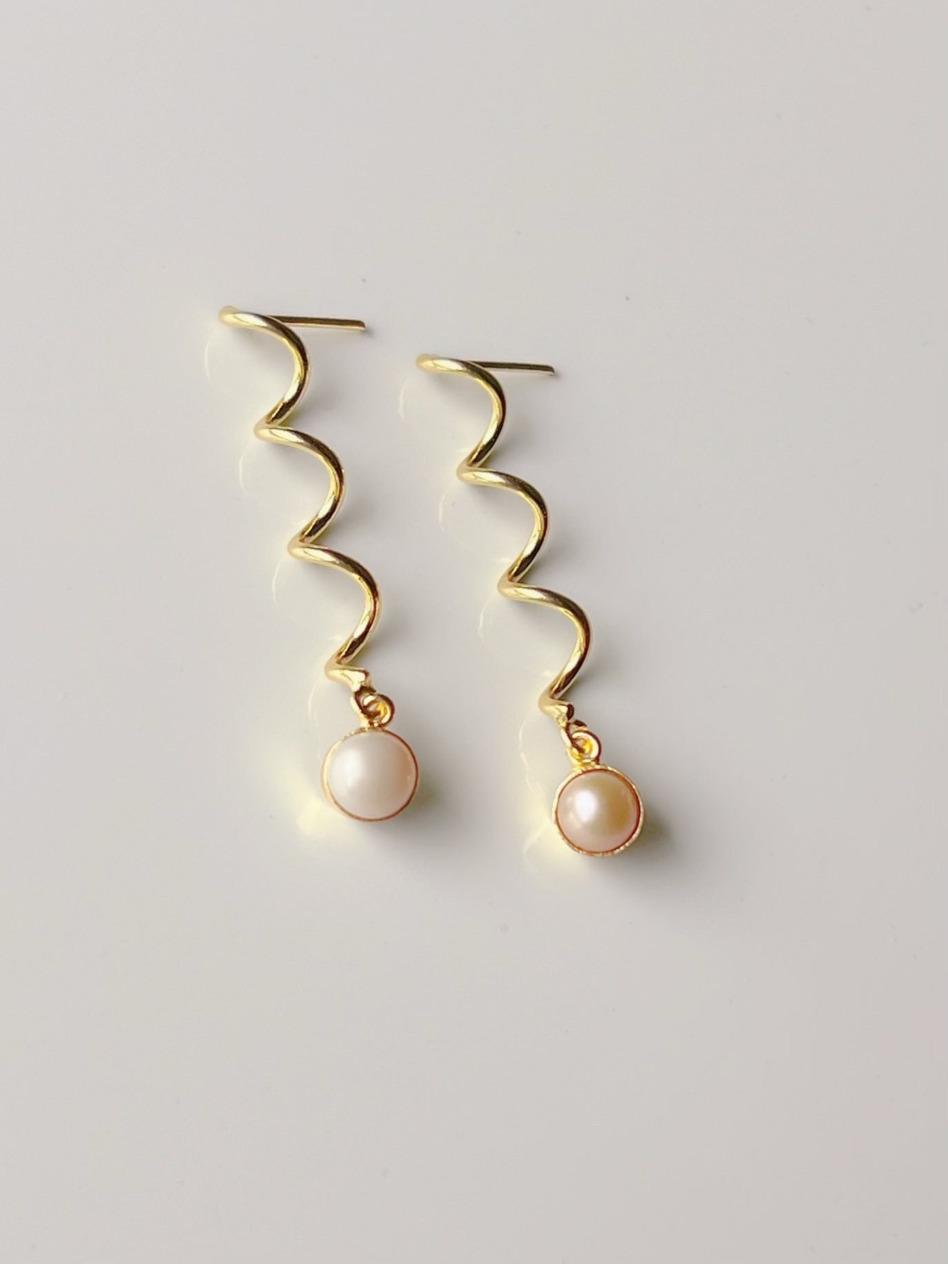 Swirl Pearl Earrings