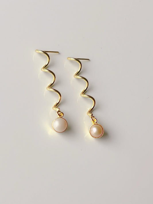 Swirl Pearl Earrings