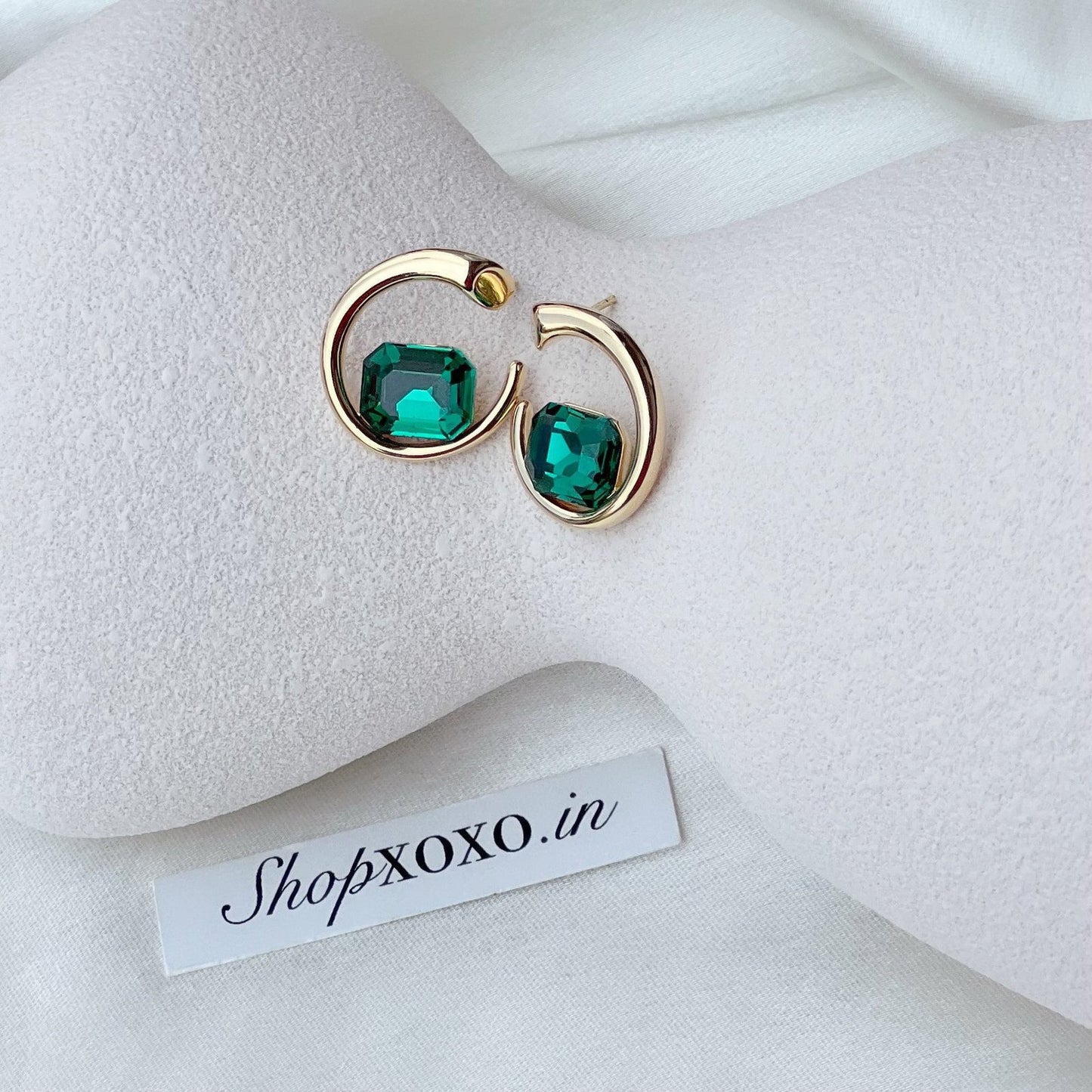 Elestria Earrings