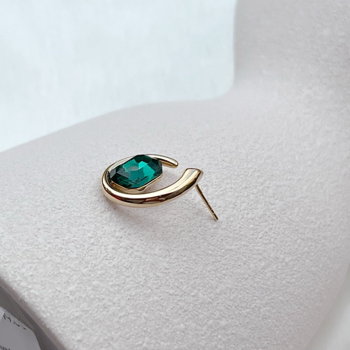 Elestria Earrings