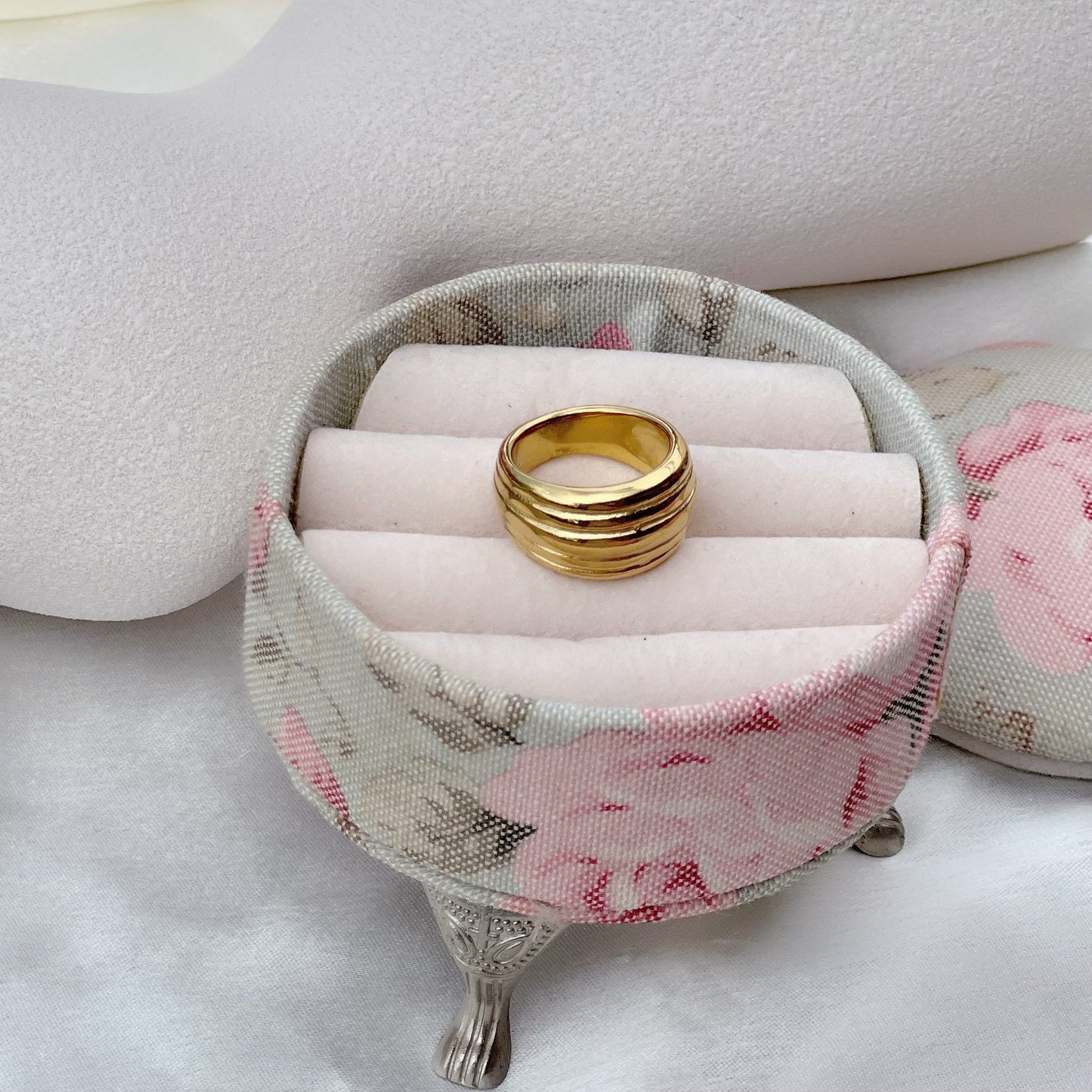 Thalia Gold Ring