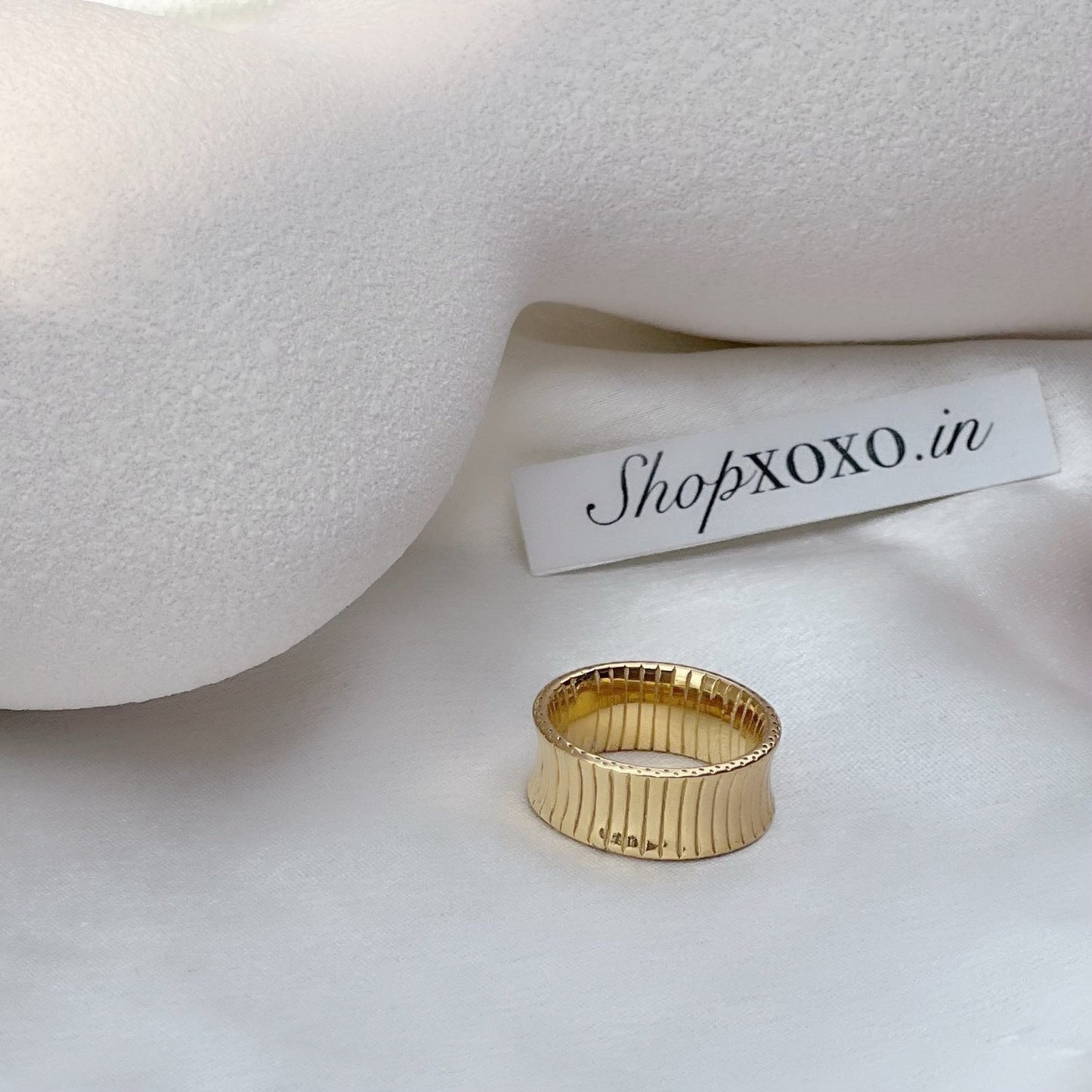 Seren Gold Ring