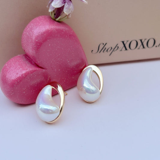 Sharon Pearl Earrings