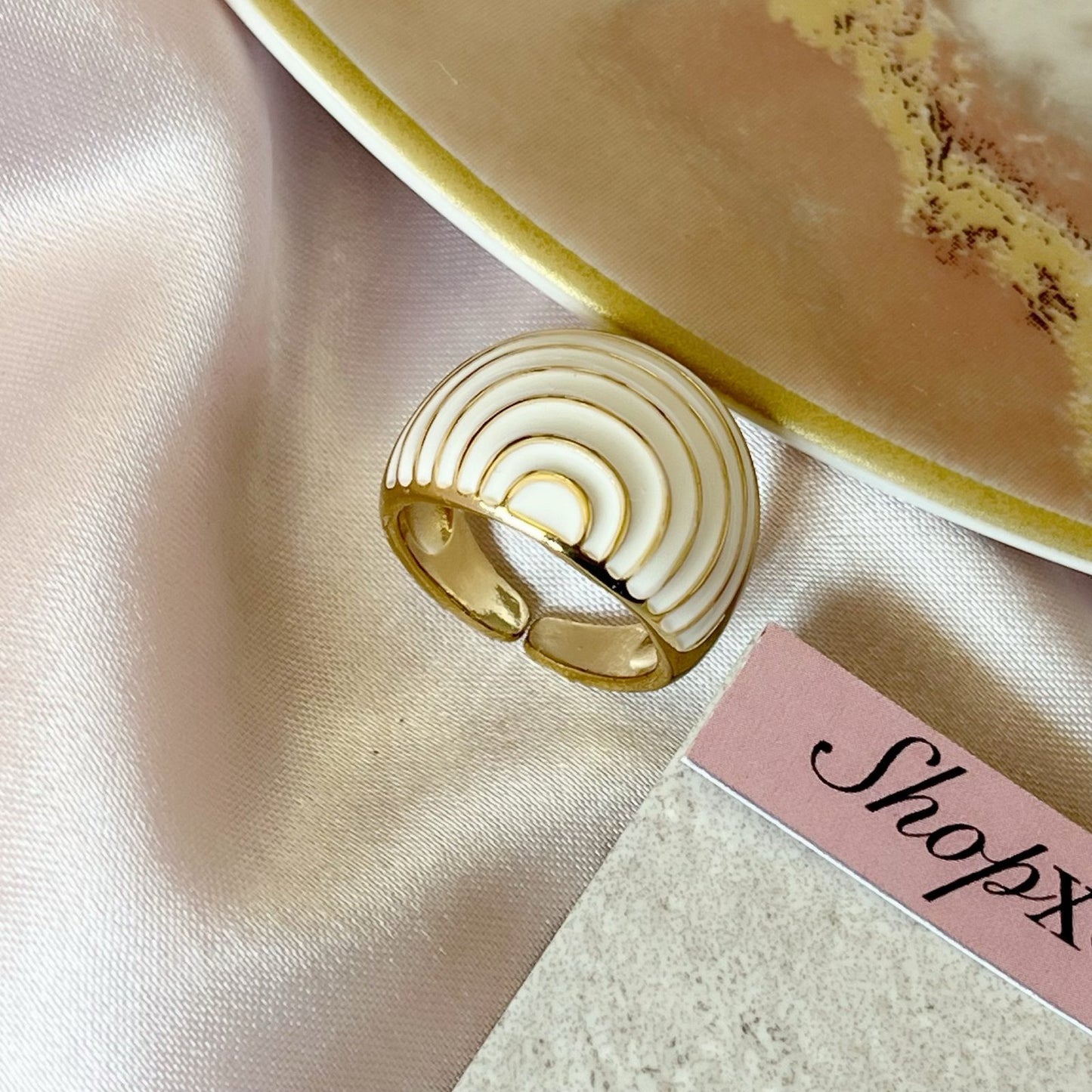 Shell Yeah White Ring