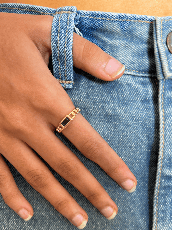 Cara Green Ring