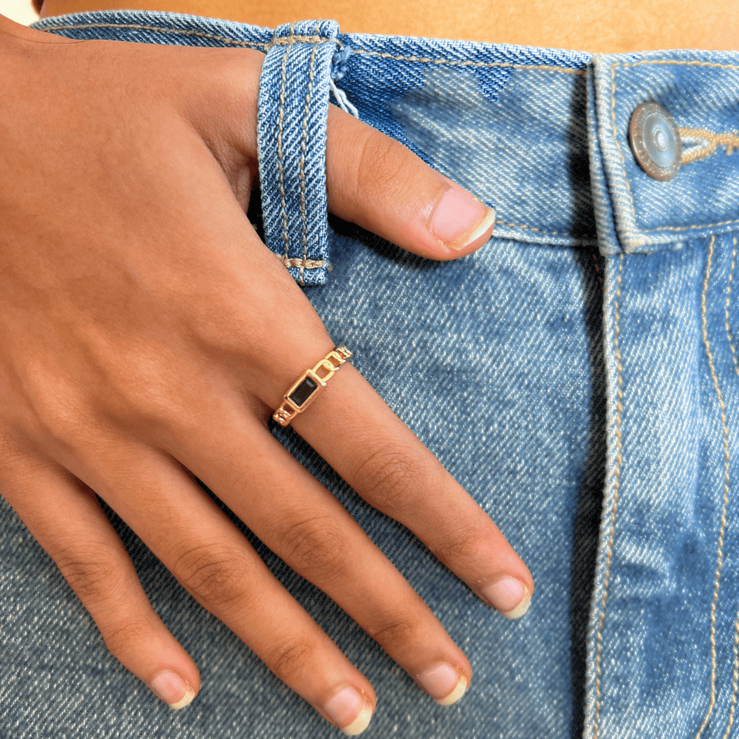 Cara Green Ring