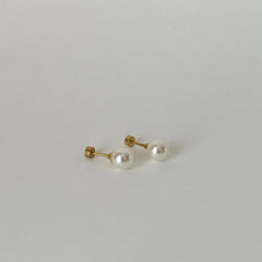 Pearl Studs