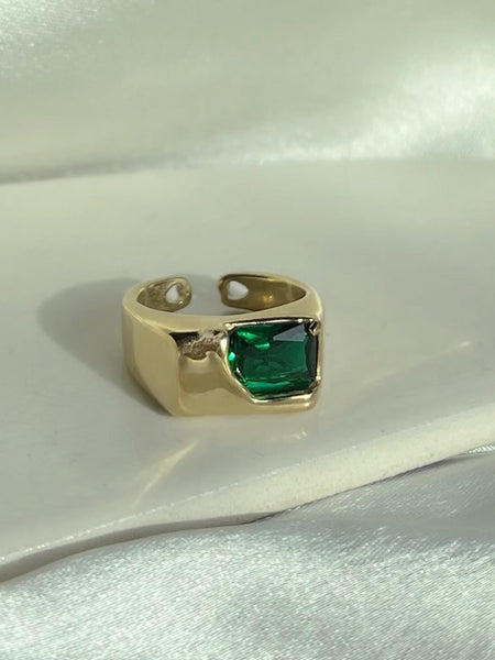Enchanting Emerald Ring