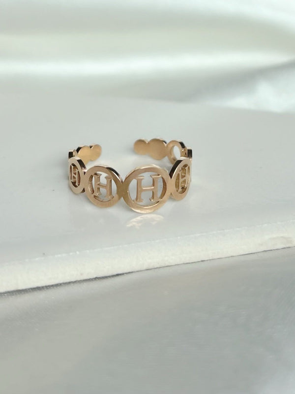 Rose H Ring