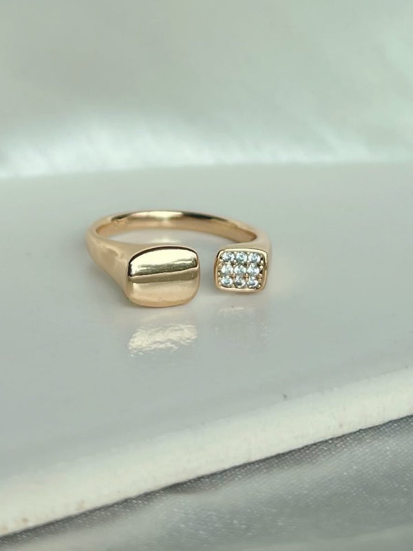 Avril Rose Ring