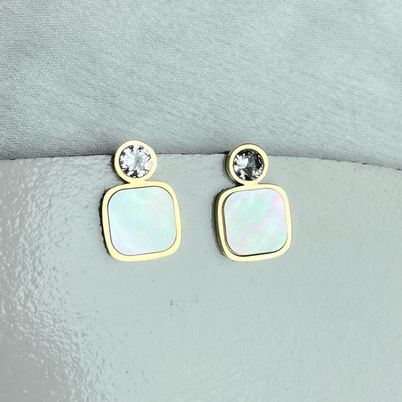 Elysia Earrings