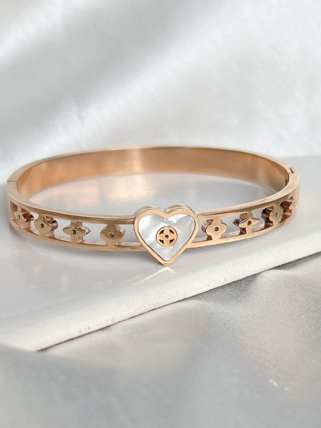 White Rose Heart Stack Band