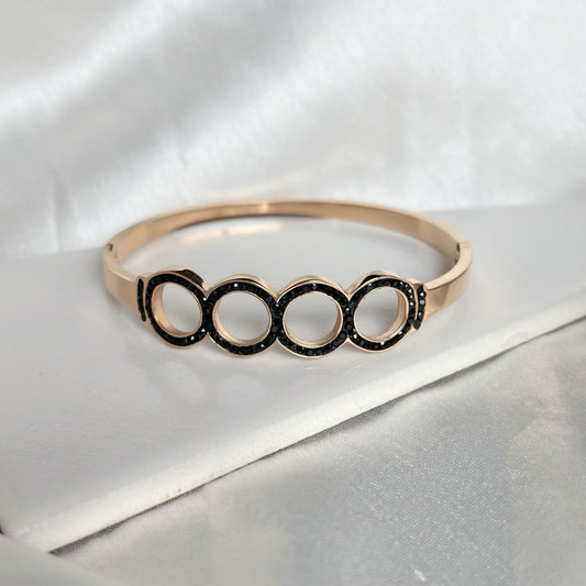 Octavia Cuff
