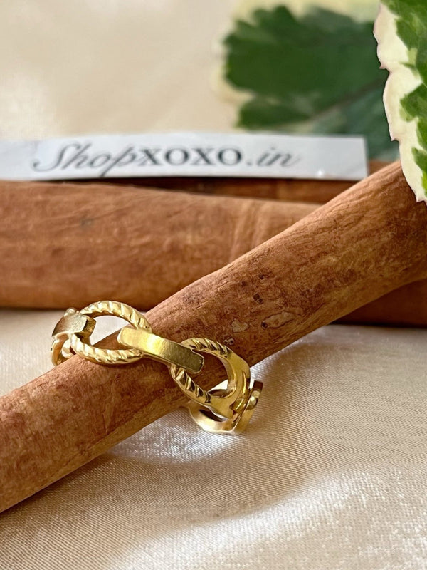 Gold Link Ring