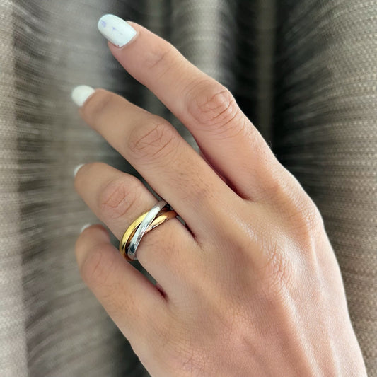Eternal Twist Ring