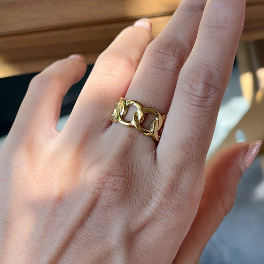 Myra Gold Ring