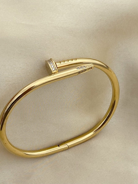 Victoria Gold Stack Band