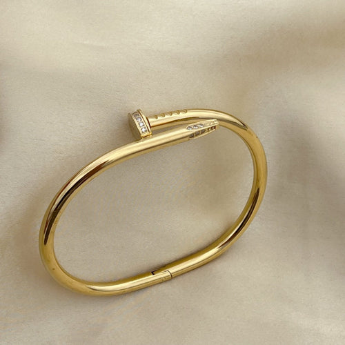 Victoria Gold Stack Band