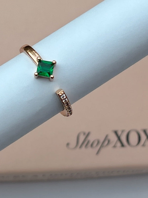 Minimal Emerald Ring