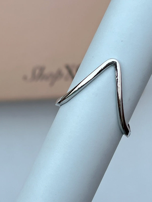 Reversible V Silver Ring
