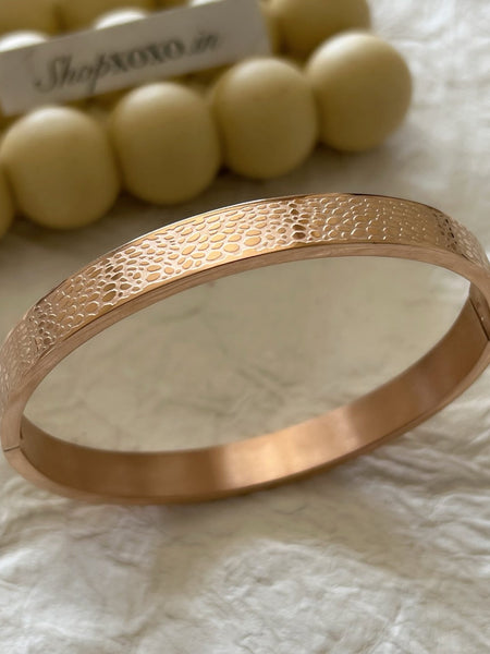 Lynx Rose Stack Band