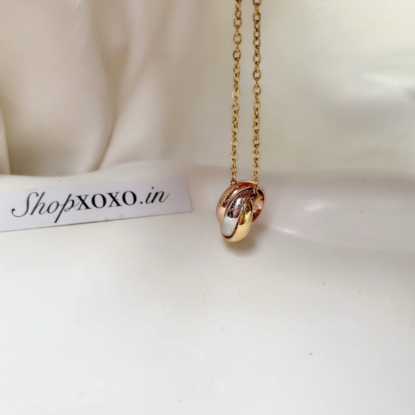 Triple Tone Necklace