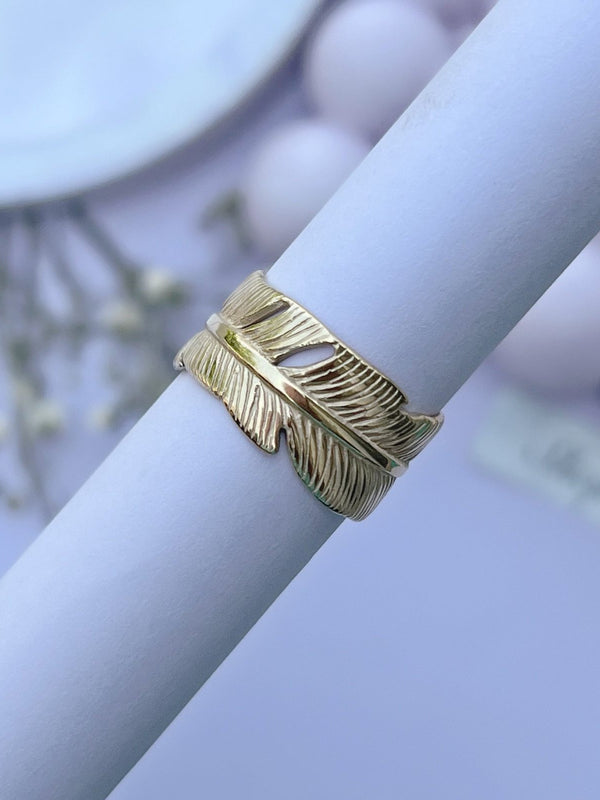 Gold Fauna Ring