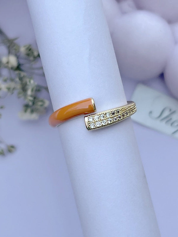Macy Orange Ring