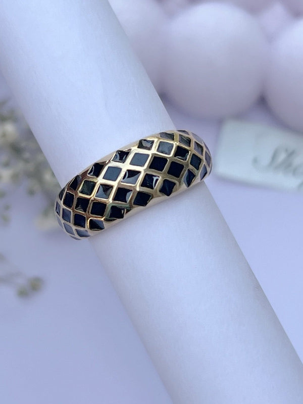 Black Criss Cross Ring