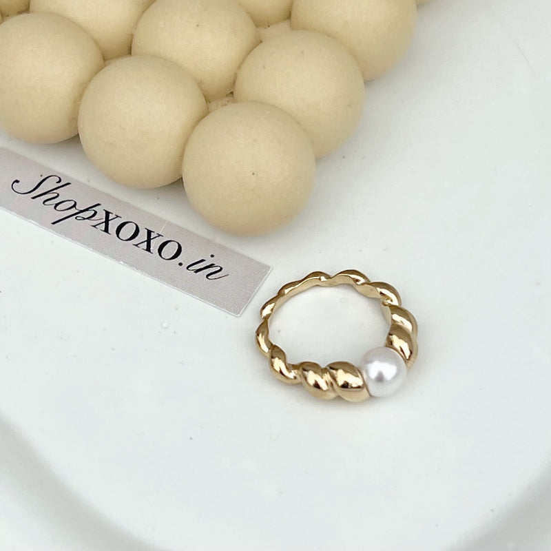 Vintage Pearl Ring