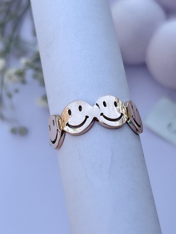 Rose Smiley Ring