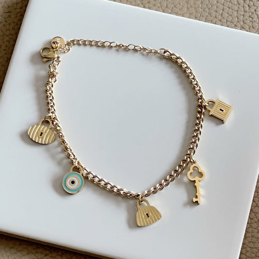 Sweetheart Trinket Bracelet