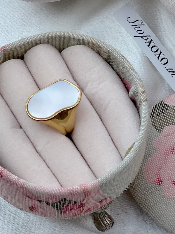 Zephyrine Ring
