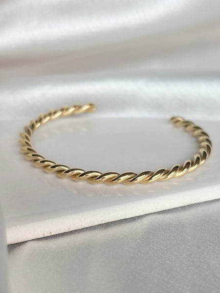 Gold Swirl Embrace Cuff