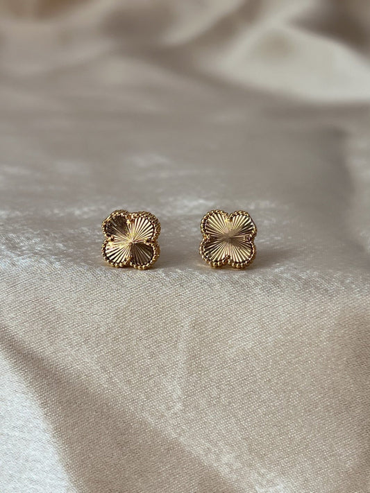 Gardenia Studs