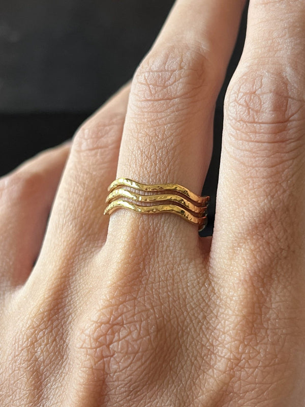 Gold Waves