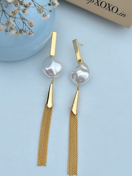 Amyra Tassel Long Earrings